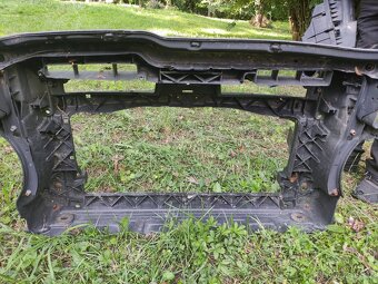 VW Golf V - chladičová stěna - 3