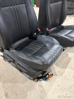 Sedačky a tapce Alfa Romeo 159 - 3