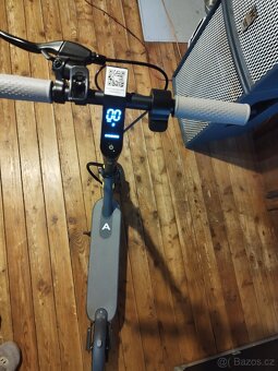 Elektrická koloběžka Aerium T350 Pro černá - 3