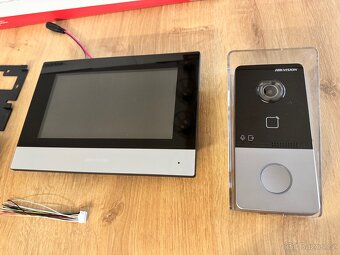 Hikvision videotelefon - 3