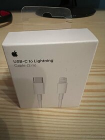 Apple nabíjecí kabel USB-C na Lightning - 2 m - 3