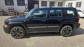 JEEP Patriot 2,4i-4x4 - 3