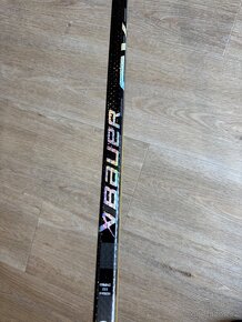 Hokejka BAUER SYNC, pravá NOVÁ - 3