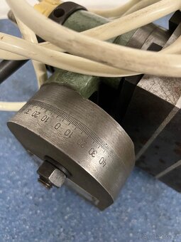 Prodám sklopný magnet k brusce - 3