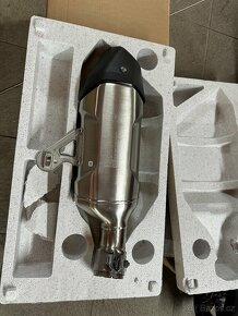 Originální koncovka výfuku na BMW R1300GS - 3