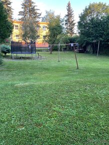 Krásný slunný byt2+1včetně stání pro auto a části pozemku). - 3