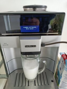 Plně automatický kávovar SIEMENS EQ.6 S300 -NA OPRAVU - 3