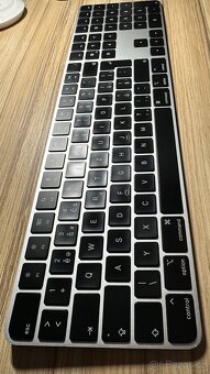 Magic Keyboard s Touch ID a číselnou klávesnicí - 3