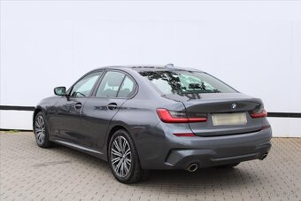 BMW Řada 3 320d xDrive 140KW 1.MAJITEL ČR (2021) - 3