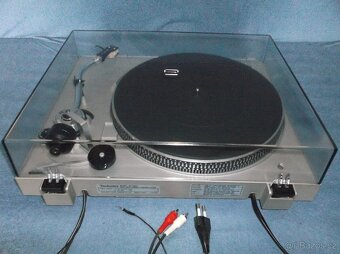 Gramofon TECHNICS SL-3300 - 3