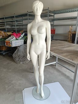Dámské figuríny - 3