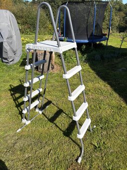 Bazén - 3