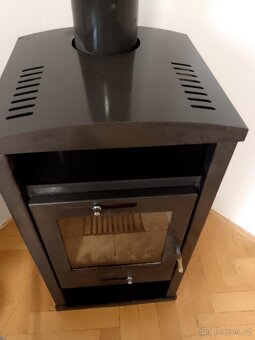 Prodám krbová kamna 9KW - 3