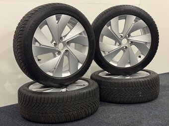 205/50 R17 zimní originální sada alu VW Golf 8 - 3