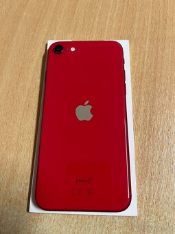 Apple iPhone SE 2020 Product Red - 3