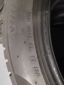 Zimní pneu 235/45 R18 - 3