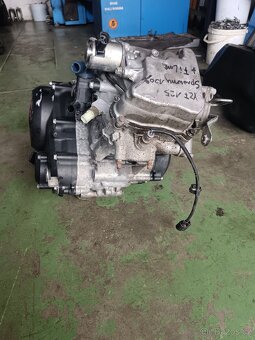 Motor Yamaha YZF R 125 - 3