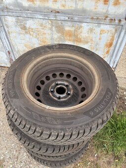 Plechové disky - nové zimními pneu 195/65 R15 - 3