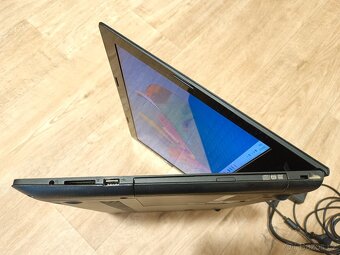 notebook Lenovo, AMD A4, grafika Radeon R5/R3 1GB, SSD - 3