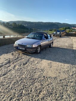 Opel Kadett 1.6i cabrio Bertone - 3