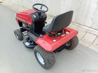 Prodám zahradní traktor MTD 12Hp - 3