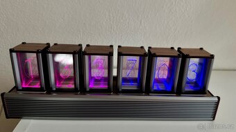 LED hodiny – Nixie styl (moderní LED imitace) - 3