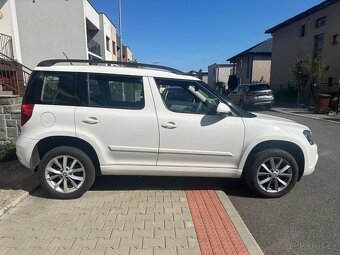 Yeti Green Tec 1,4 TSI Elegance pouze 42tis km - 3