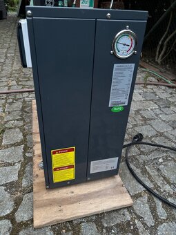 Tepelné čerpadlo k bazénu 5 KW - 3