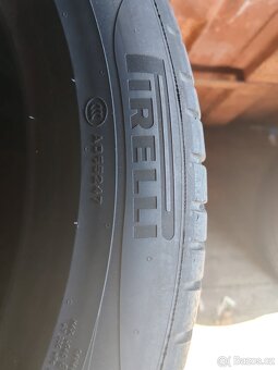 255/45/19 Pirelli - 3