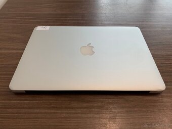 Macbook Air A1466, early 2014, 4GB RAM, 256GB SSD, Intel i5 - 3