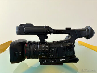 Profesionální 4K videokamera Canon XF705 XF-705 - 3