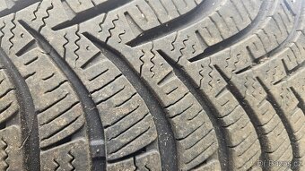 Sada plechovych disků rozteč děr 5x112 s zimní 195/65/15 hao - 3