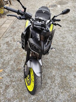 Yamaha MT 09 - 3