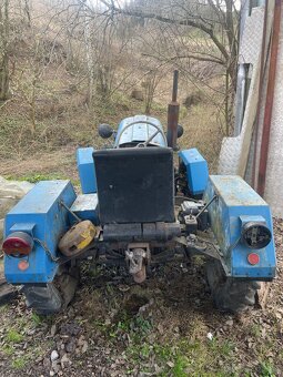 Malotraktor škoda octavia - 3