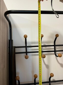 Věšáková stěna černá kovová 187x67x33 - 3