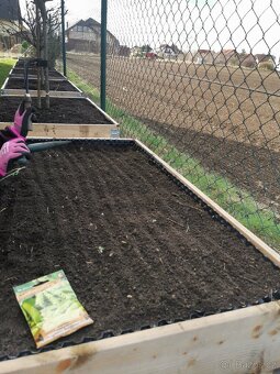 Vyvýšené záhony - NOVÉ stohovatelné ohrádky 120x80x20cm - 3