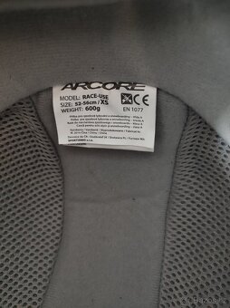 Lyžařská helma - 3