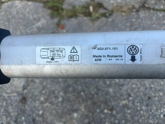 Střešní příčníky na Passat B8 - 3