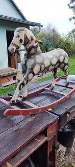 Starý houpací kůň - 3