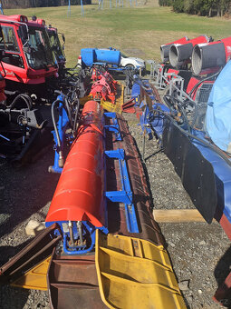 Sněžné rolby Kässbohrer PistenBully - 3