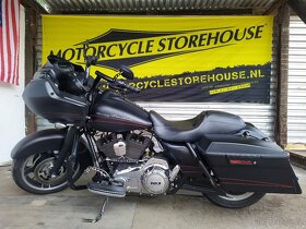 Harley Davidson FLTRX Road Glide - 3