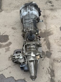 Převodovka + rozvodovka Nissan Navara D40 2.5dCi - 3