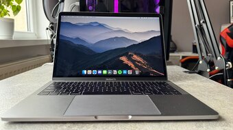 MacBook Pro 2017 - 3