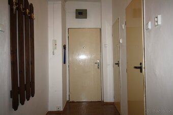 K prodeji byt před rekonstrukci 2+1 o vel. 58 m² v Chebu - 3