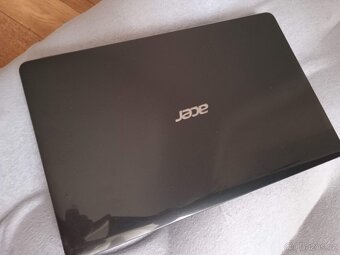 Acer E1-531G na náhradní díly - 3