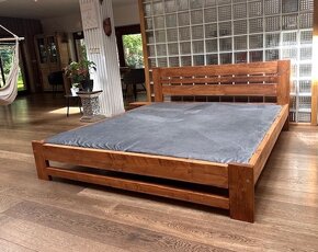 Ihned, masiv postel 180 x 200, rošt, noční stolky - 3