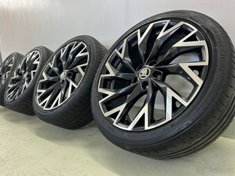 letní originál sada Škoda Superb IV Helix 19" 5x112 - 3