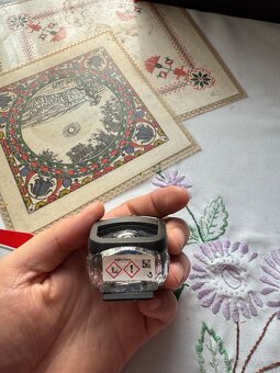 Strojek na voňavku do auta na výměnu náplně - 3