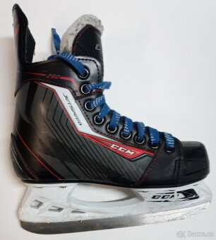 Brusle CCM JS 350 EU33 - 3