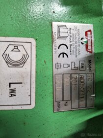 Hydraulické kladivo Montabert sc22 - 3